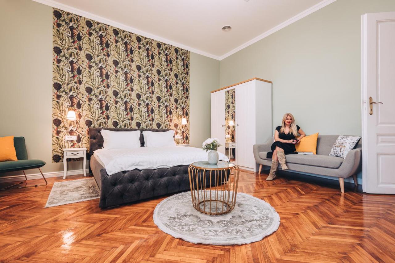 Central Park Apartments Oradea Extérieur photo