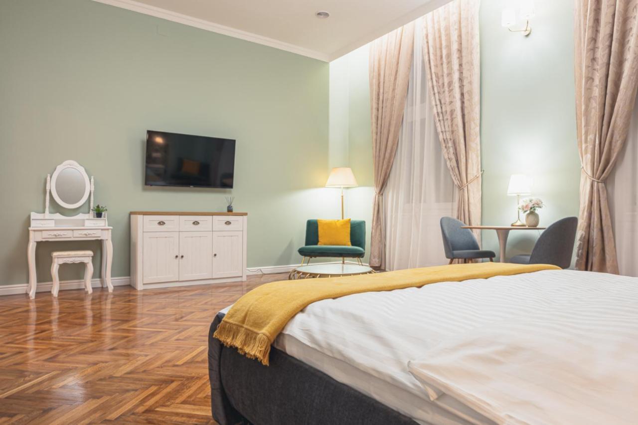 Central Park Apartments Oradea Extérieur photo