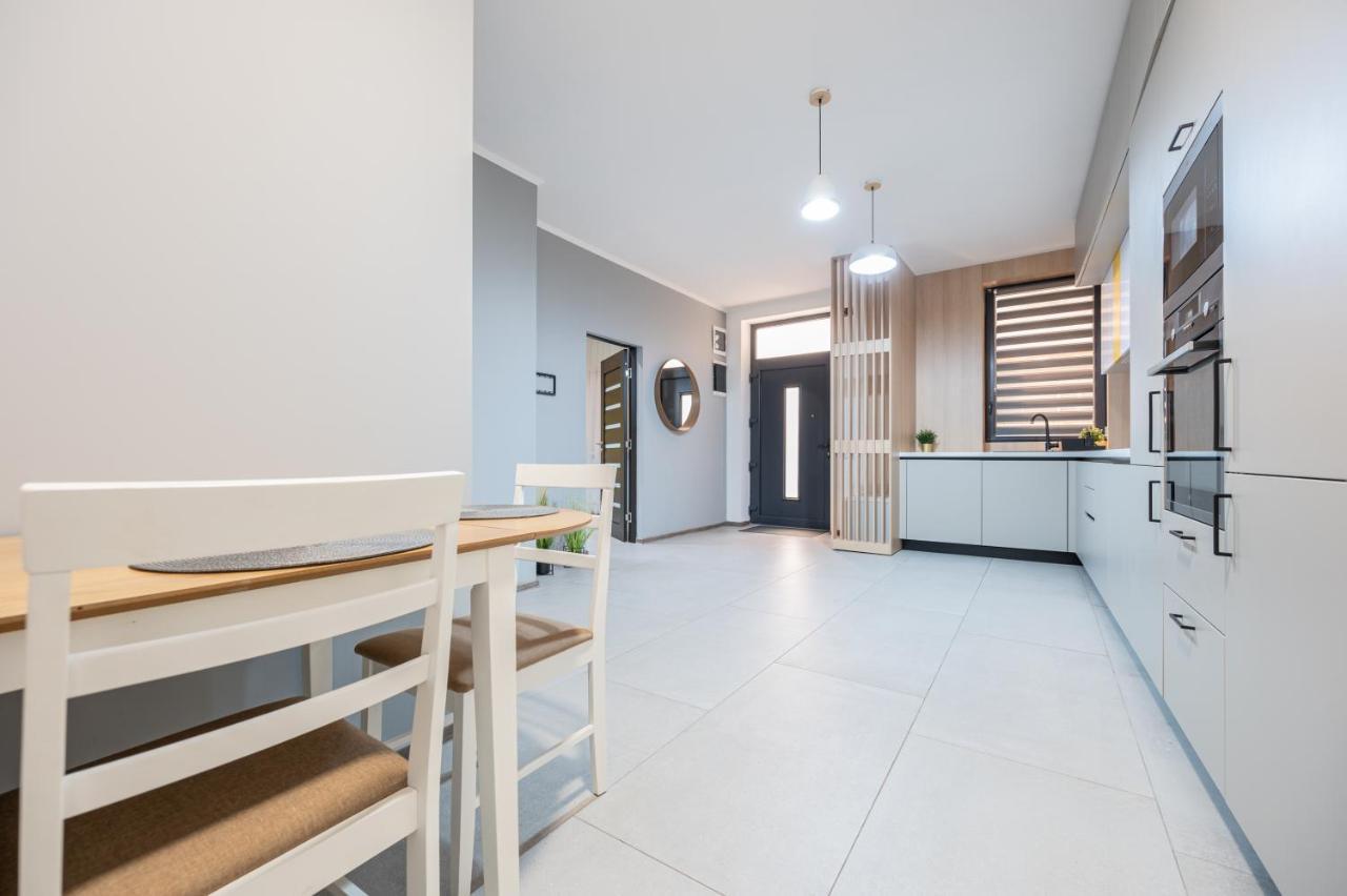 Central Park Apartments Oradea Extérieur photo